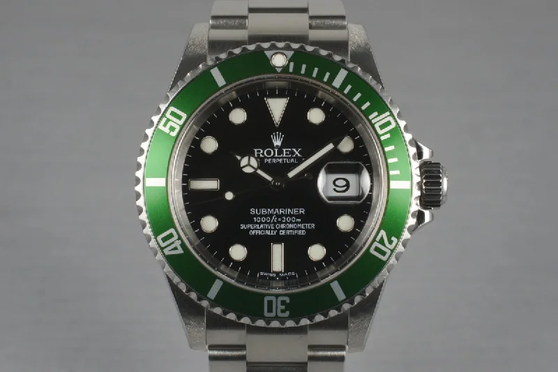 2005 Rolex Submariner 16610V with Box and Papers-Rolex Day-Date 36mm Watch