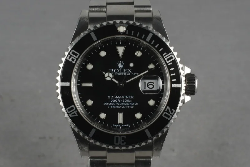 2002 Rolex Submariner 16610 with Box and Papers-Rolex Cosmograph Daytona 116520 Steel Watch