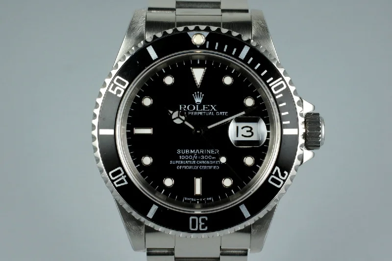 1995 Rolex Submariner 16610-Rolex Day-Date 36mm Watch