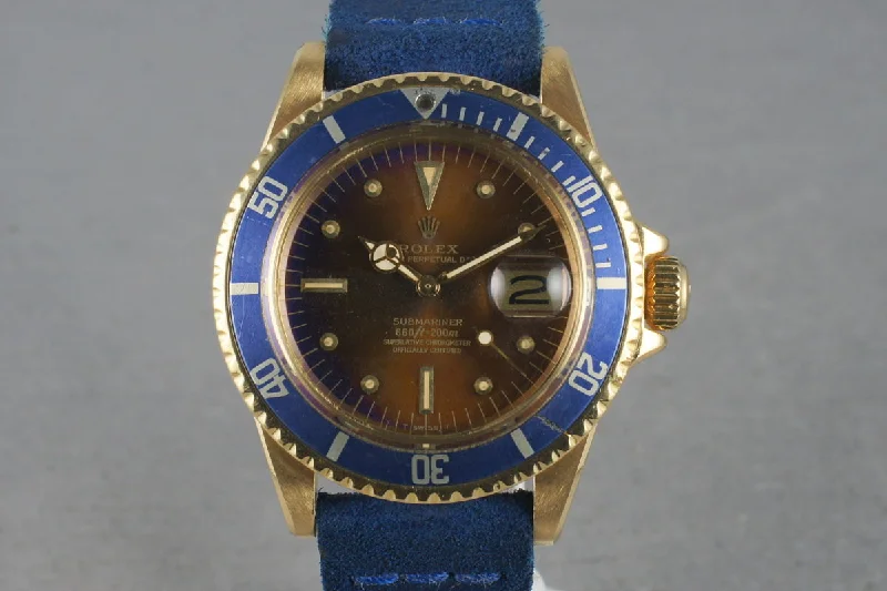 1975 Rolex 18K Yellow Gold Submariner 1680 with Tropical Blue Dial-Rolex Daytona 116520 White Dial Watch